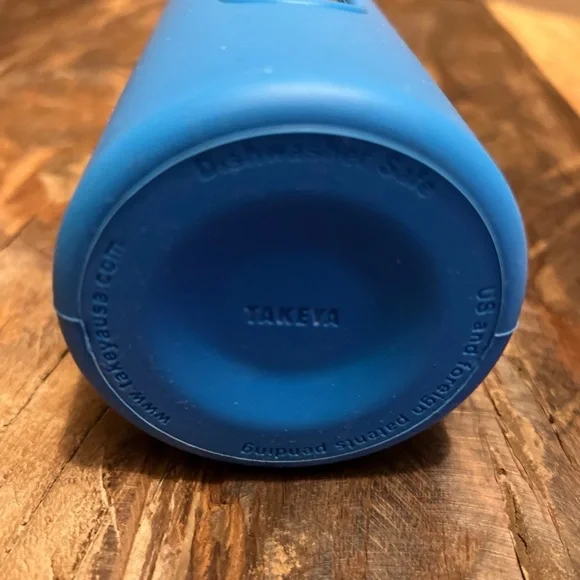 Takeya Glass Water Bottle with Silicone Sleeve, BLUE HYDRATION TUMBLER - Picture 3 of 7